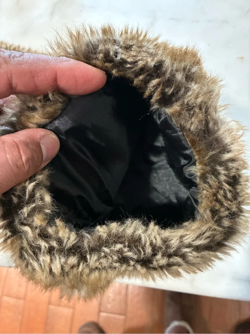 Vtg Fabulous Hand Muff Warmer  Faux